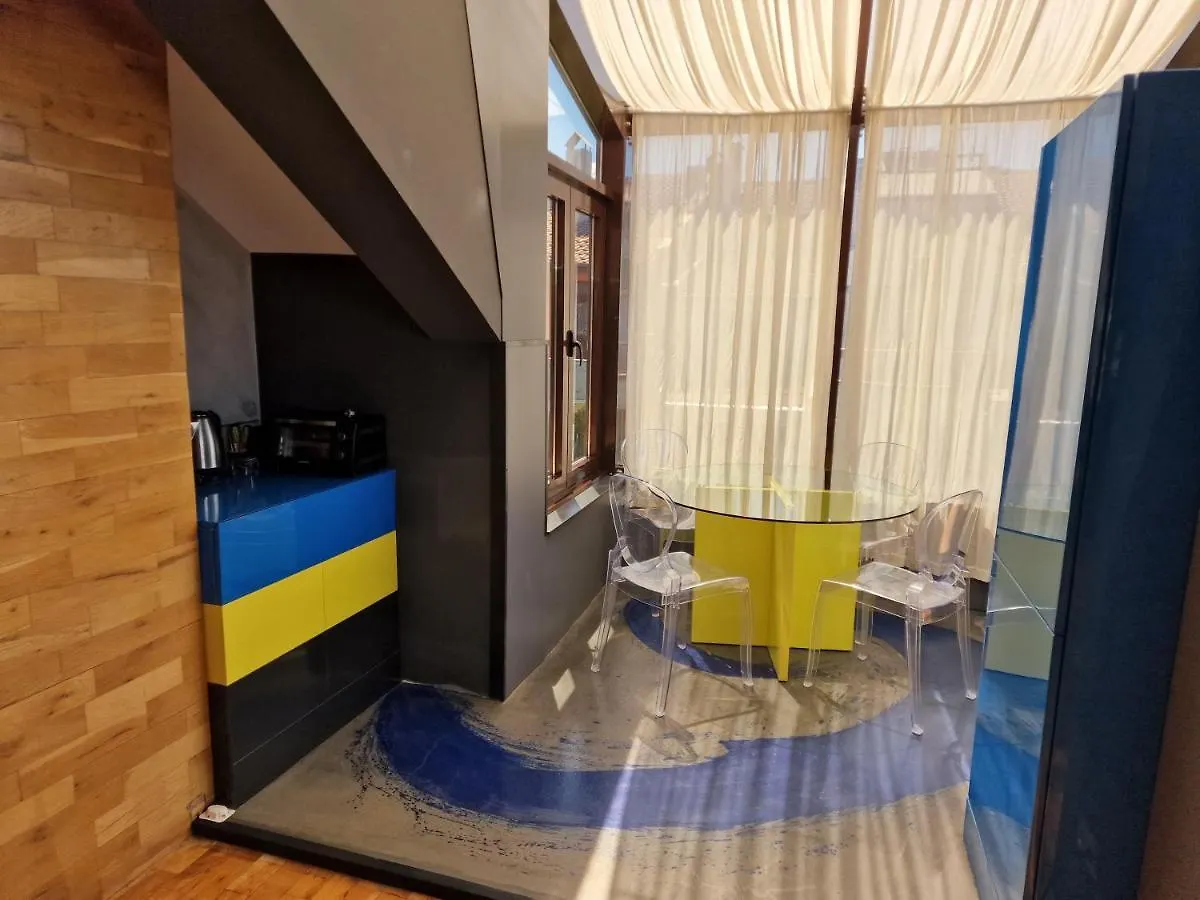 Art Penthouse Appartamento Burgas 0*,